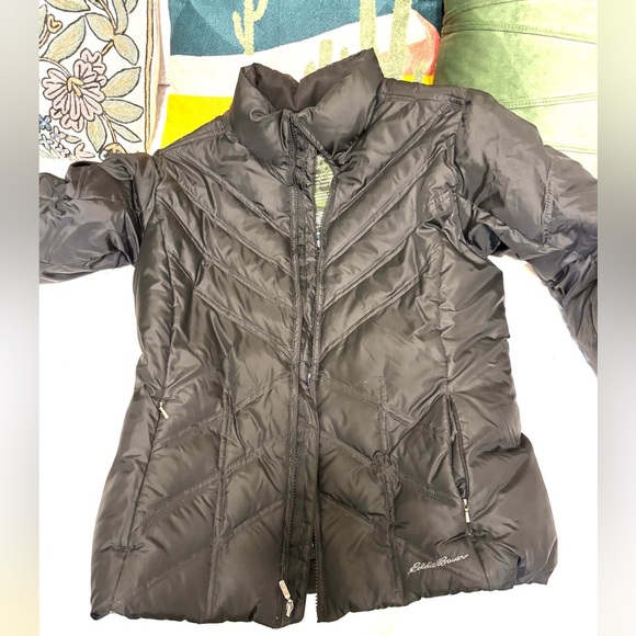 Eddie Bauer Goose Down Black Puffer Jacket coat Medium Packable Puffy Packable - Picture 7 of 16